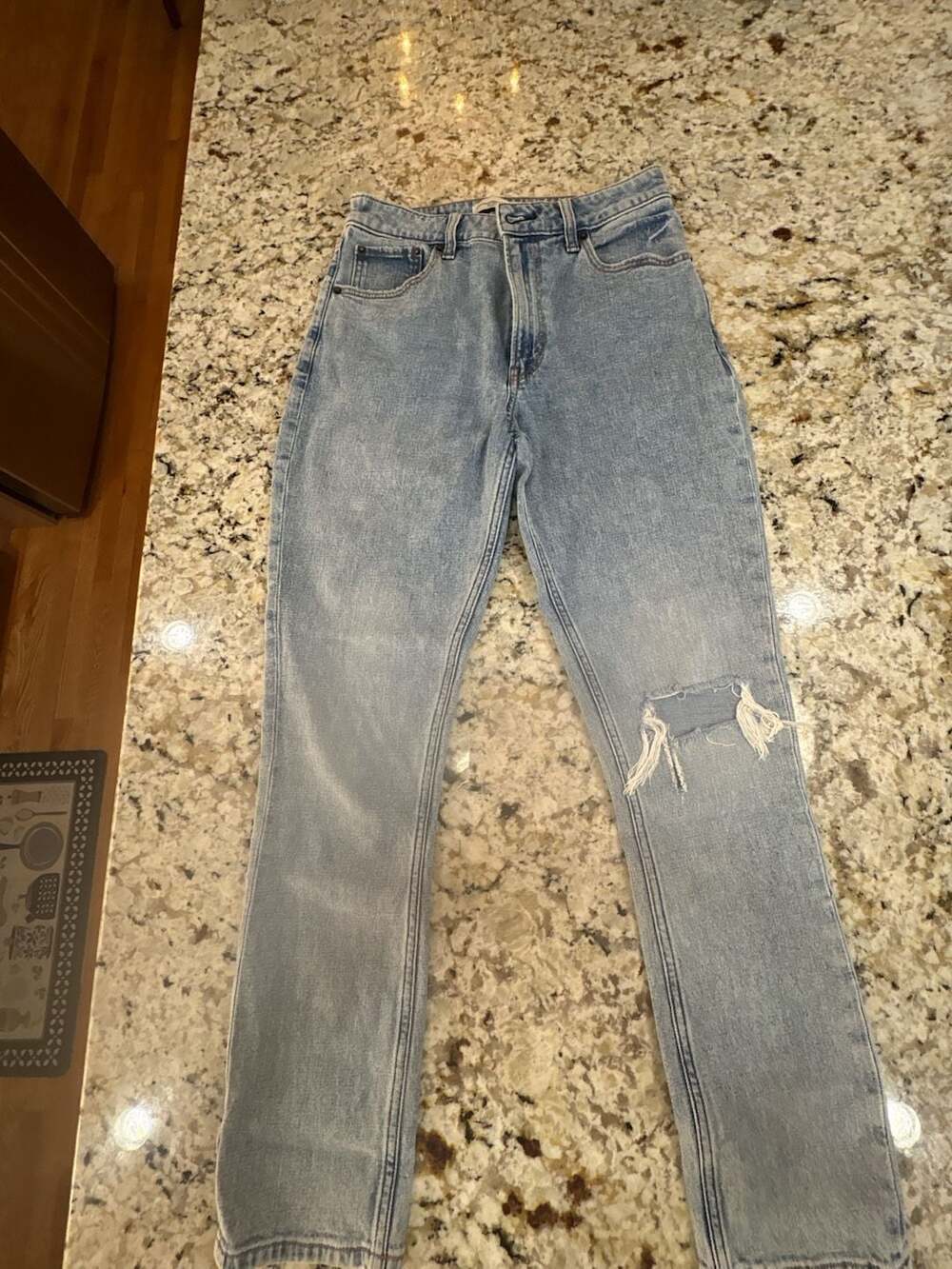 Abercrombie & Fitch The Skinny High Rise Curve Love Size 26 Distressed